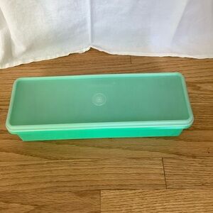 Tupperware Green Rectangular Celery / Vegetable Storage Container
